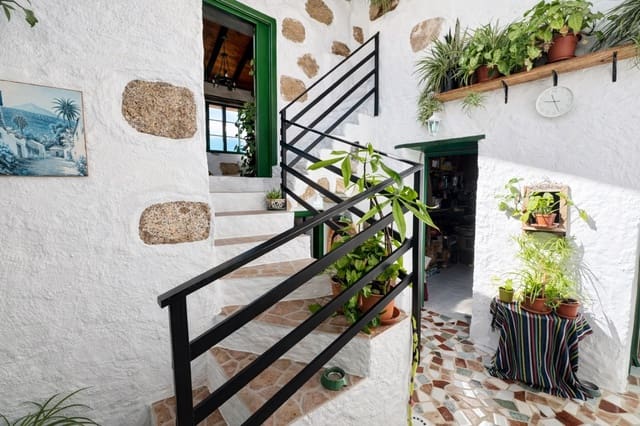 4 quarto Casa em Banda para venda em San Miguel de Abona com garagem - 369 000 € (Ref: 8105070)