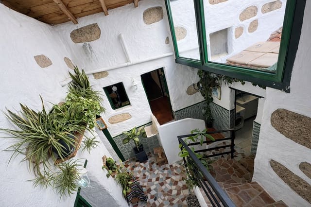 4 quarto Casa em Banda para venda em San Miguel de Abona com garagem - 369 000 € (Ref: 8105070)