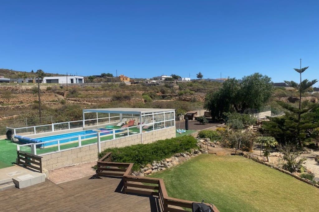 7 quarto Moradia para venda em San Miguel de Abona com piscina garagem - 1 200 000 € (Ref: 8167925)