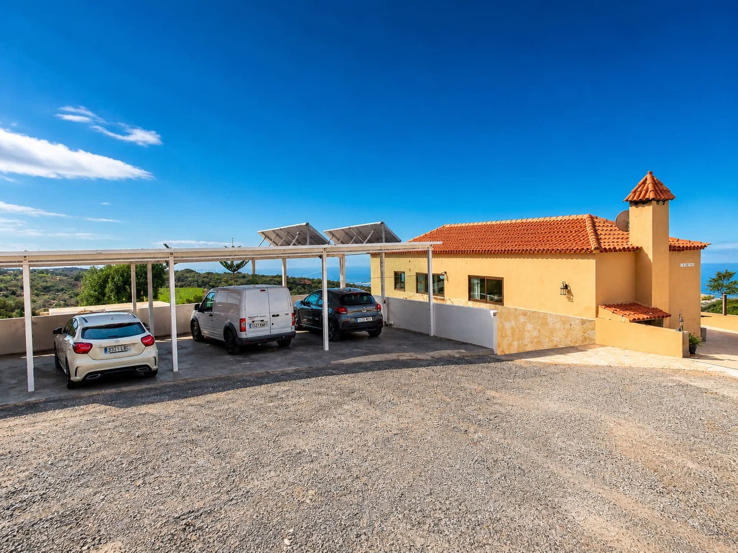 7 bedroom Villa for sale in San Miguel de Abona with pool garage - € 860,000 (Ref: 8167925)