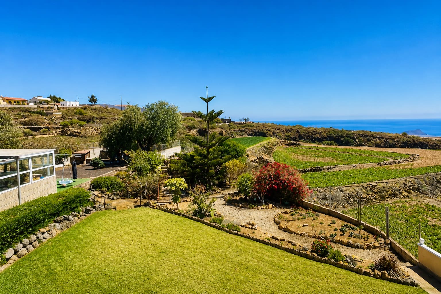 7 bedroom Villa for sale in San Miguel de Abona with pool garage - € 860,000 (Ref: 8167925)