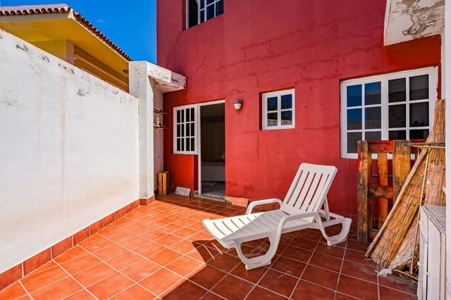 3 bedroom Apartment for rent in Los Gigantes, Santiago del Teide with garage - € 1,200 (Ref: 8267418)