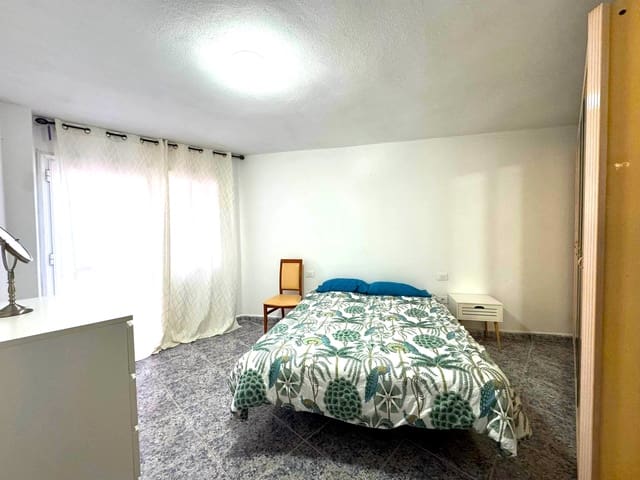 3 quarto Apartamento para arrendar em Los Gigantes, Santiago del Teide com garagem - 1 075 € (Ref: 8267418)
