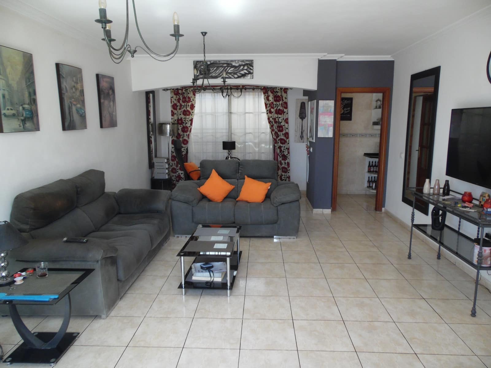 3 soveværelse Villa til salg i Parque de la Reina med garage - € 430.000 (Ref: 8399748)