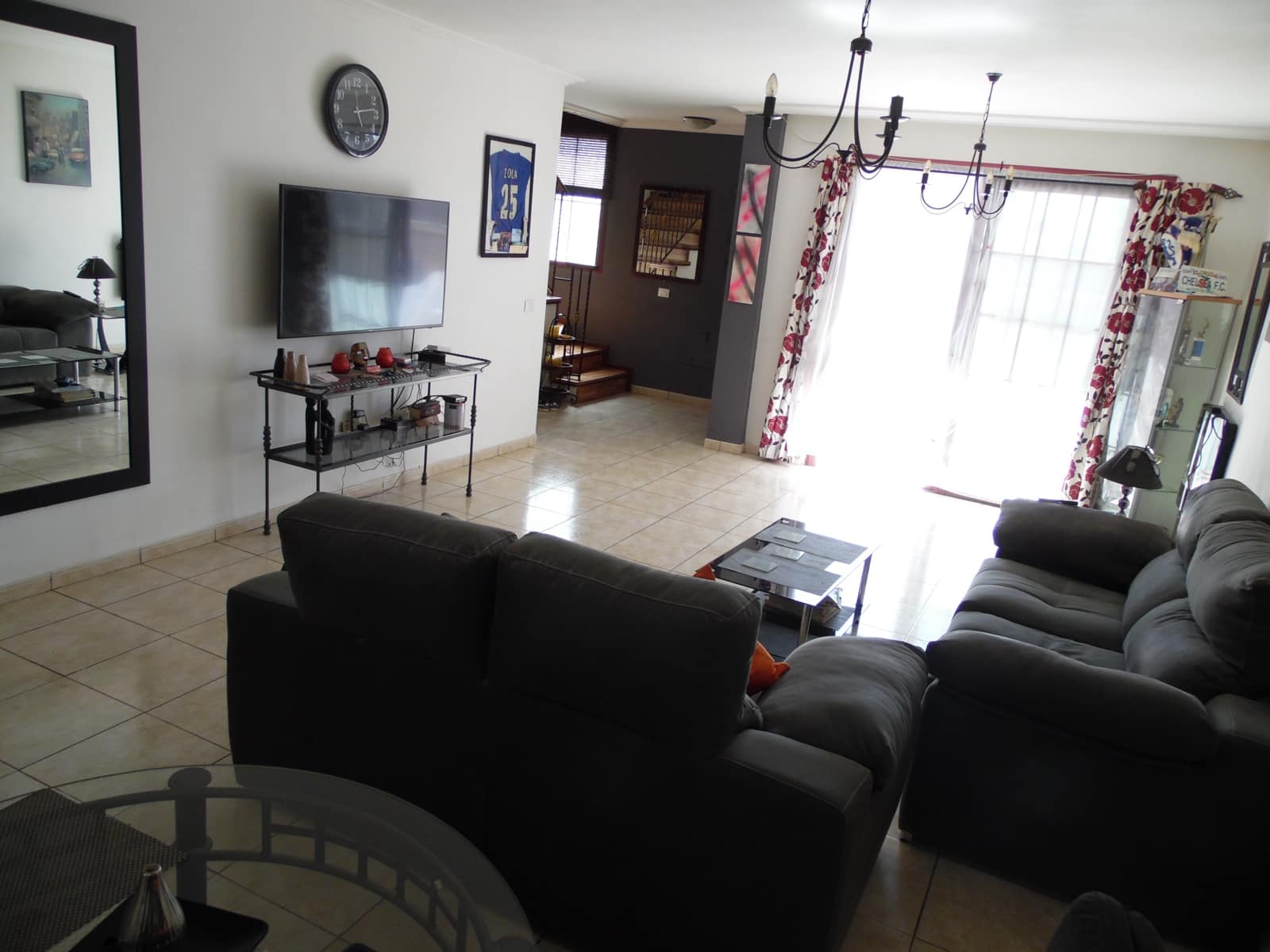 3 soveværelse Villa til salg i Parque de la Reina med garage - € 430.000 (Ref: 8399748)