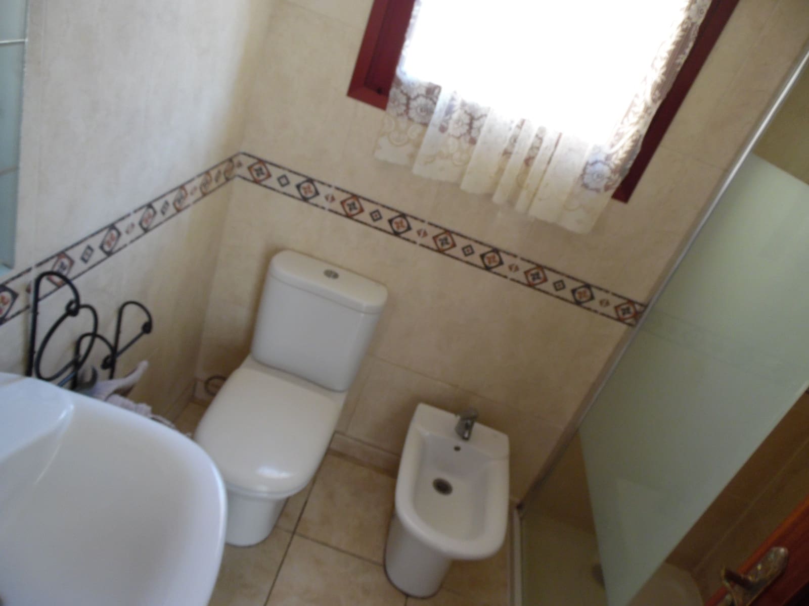 3 soveværelse Villa til salg i Parque de la Reina med garage - € 430.000 (Ref: 8399748)