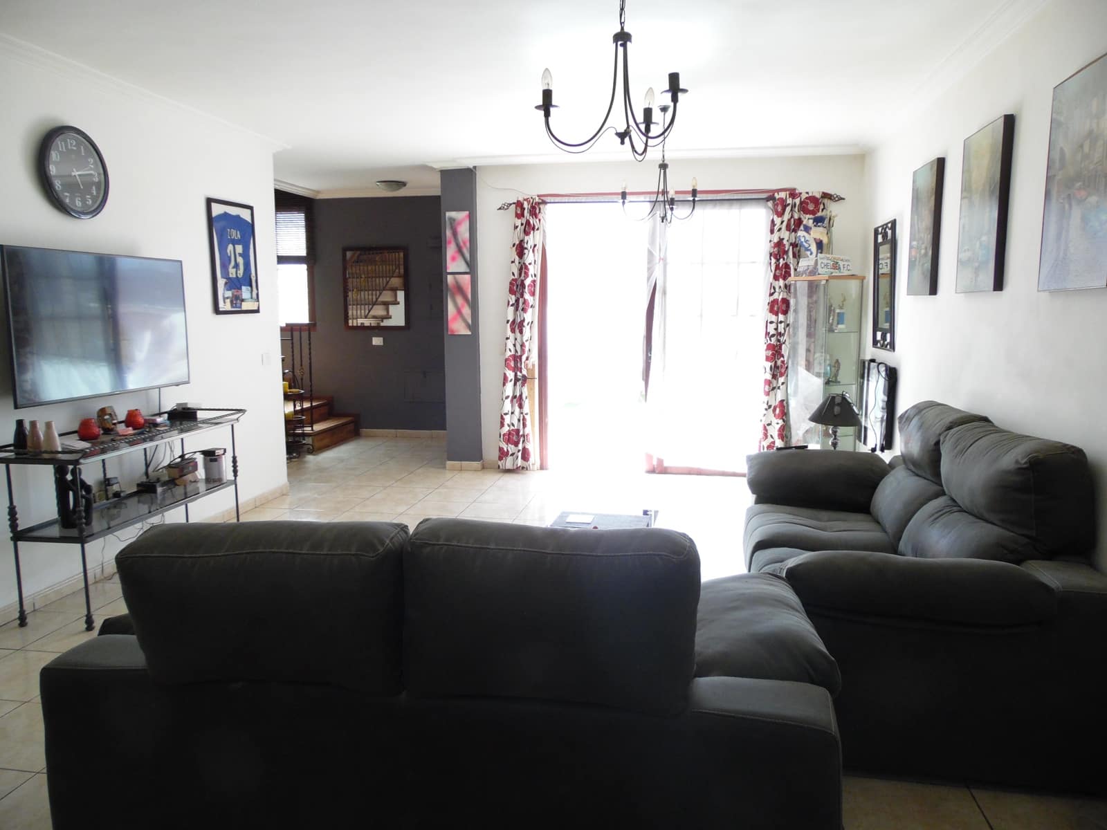 3 soveværelse Villa til salg i Parque de la Reina med garage - € 430.000 (Ref: 8399748)