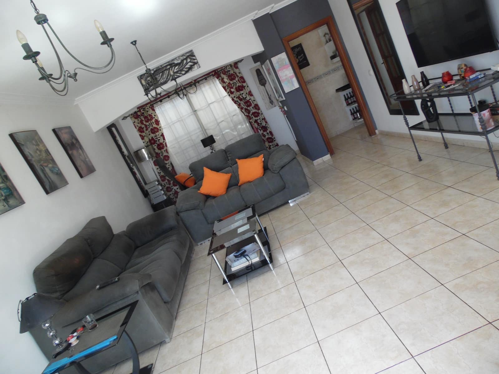 3 soveværelse Villa til salg i Parque de la Reina med garage - € 430.000 (Ref: 8399748)