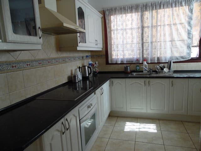 3 soveværelse Villa til salg i Parque de la Reina, Arona med garage - € 430.000 (Ref: 8399748)