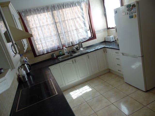 3 soveværelse Villa til salg i Parque de la Reina, Arona med garage - € 430.000 (Ref: 8399748)