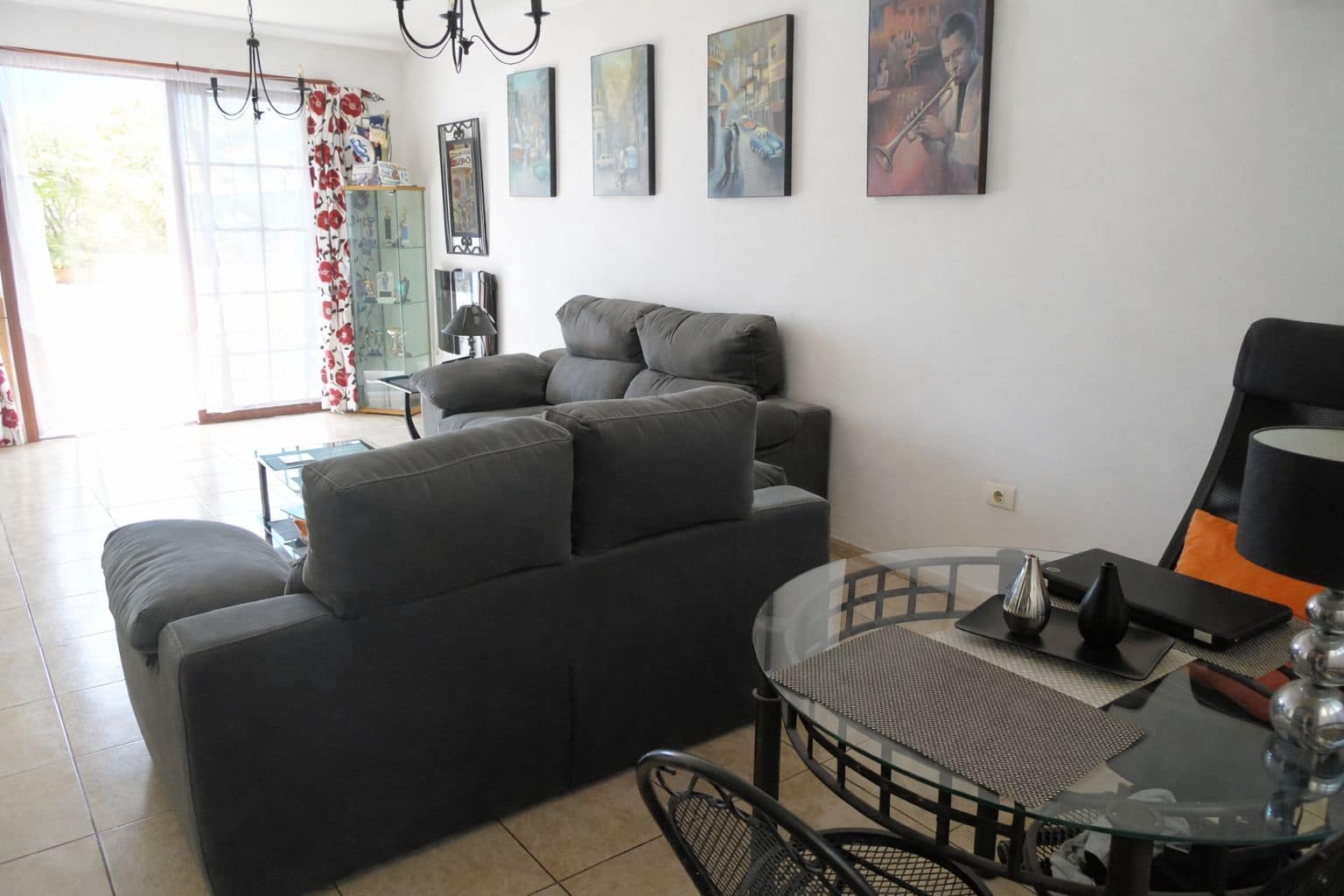 3 bedroom Villa for sale in Parque de la Reina with garage - € 430,000 (Ref: 8399748)