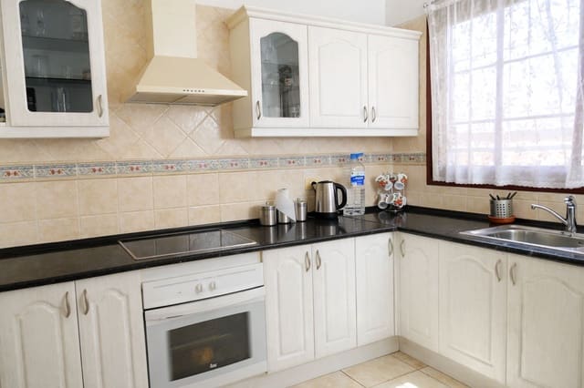 3 soverom Villa til salgs i Parque de la Reina, Arona med garasje - € 430 000 (Ref: 8399748)