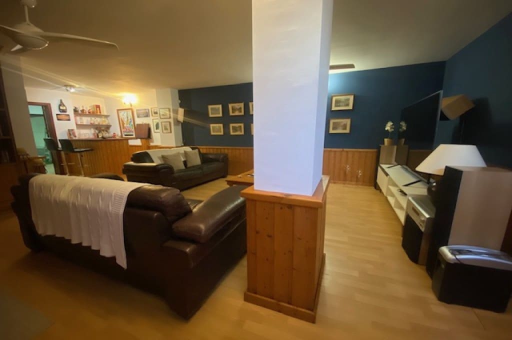 4 soveværelse Villa til salg i Los Cristianos med swimmingpool garage - € 890.000 (Ref: 8511229)