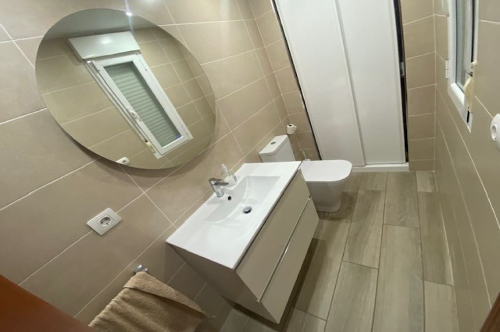 4 soveværelse Villa til salg i Los Cristianos med swimmingpool garage - € 890.000 (Ref: 8511229)