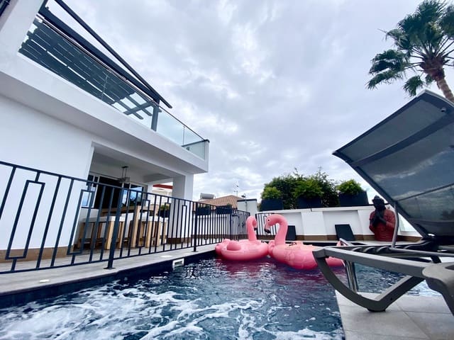 6 soveværelse Villa til salg i Costa Adeje, Adeje med swimmingpool garage - € 1.995.000 (Ref: 8608760)