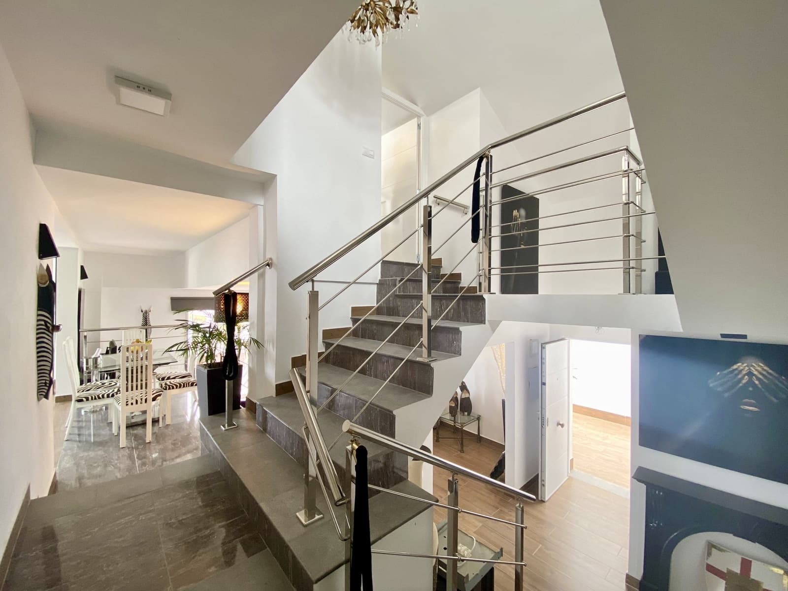 6 soveværelse Villa til salg i Costa Adeje med swimmingpool garage - € 1.995.000 (Ref: 8608760)