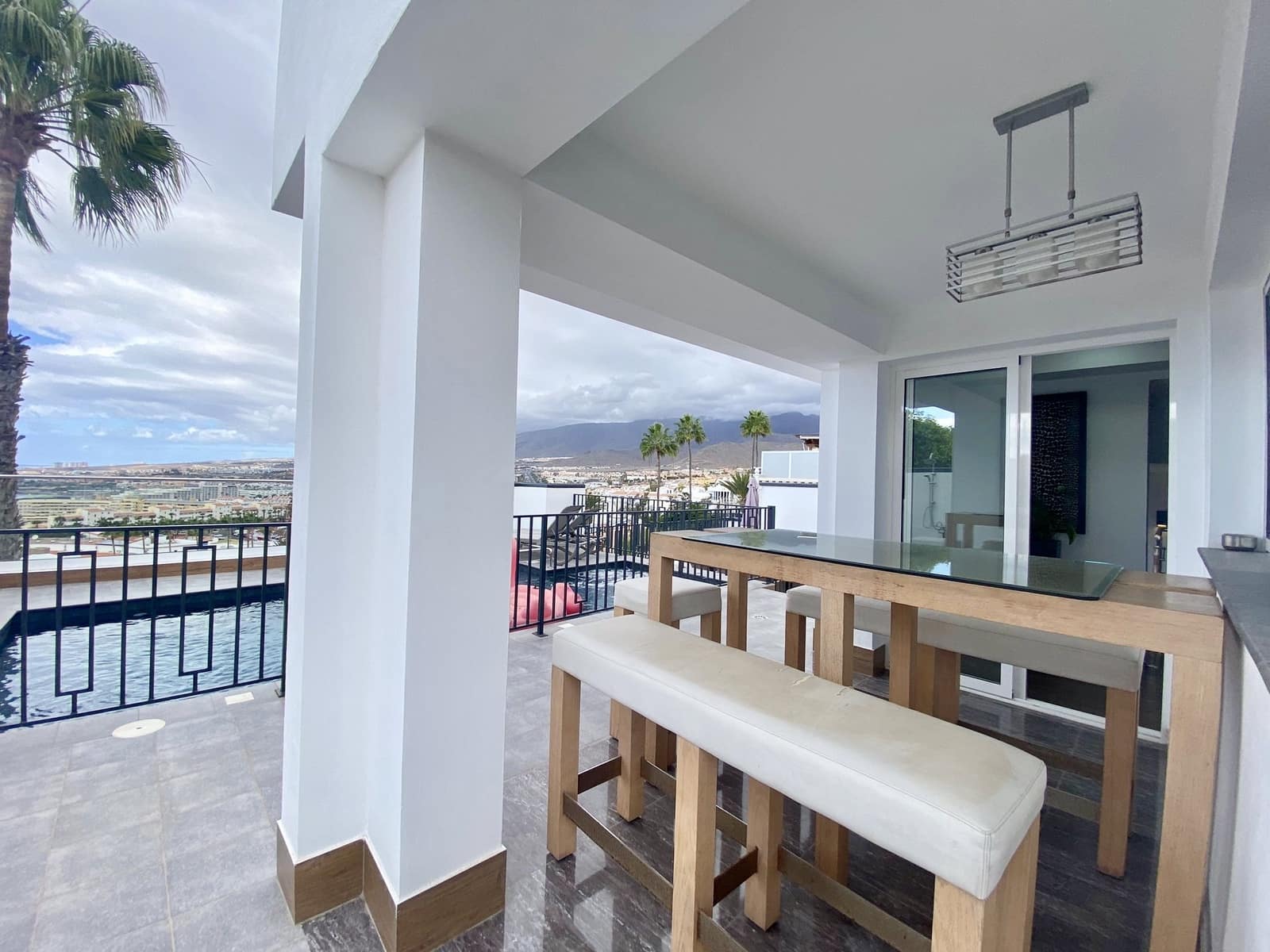 6 soveværelse Villa til salg i Costa Adeje med swimmingpool garage - € 1.995.000 (Ref: 8608760)