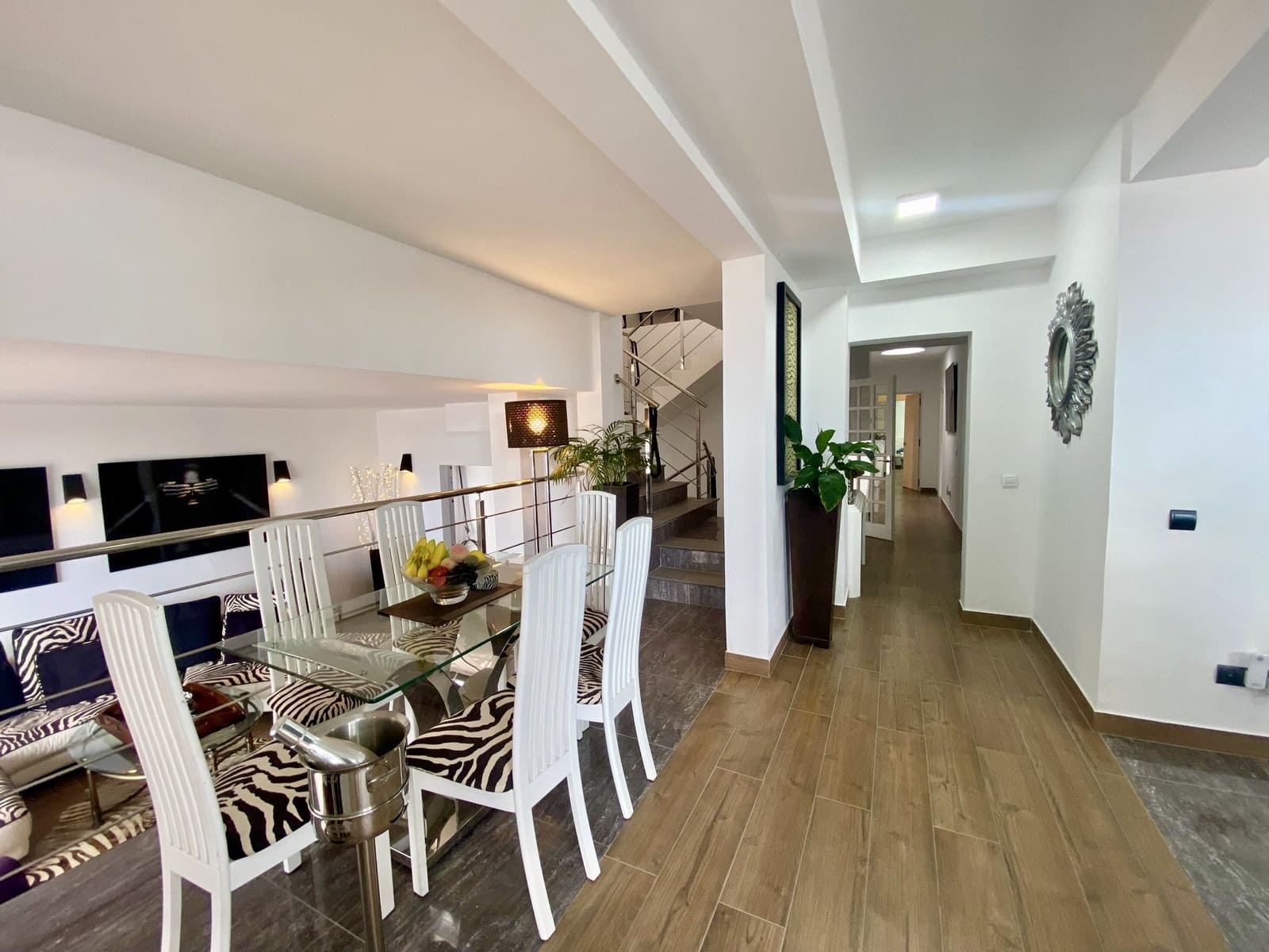 6 soveværelse Villa til salg i Costa Adeje med swimmingpool garage - € 1.995.000 (Ref: 8608760)