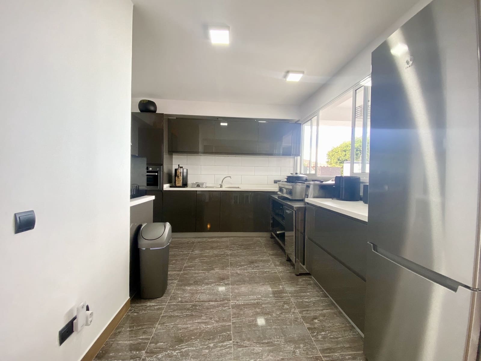 6 soveværelse Villa til salg i Costa Adeje med swimmingpool garage - € 1.995.000 (Ref: 8608760)