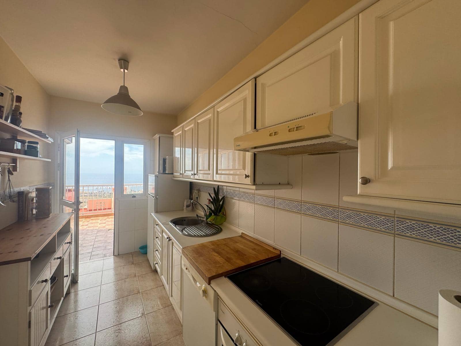 3 soveværelse Byhus til salg i Adeje med garage - € 365.000 (Ref: 8952299)