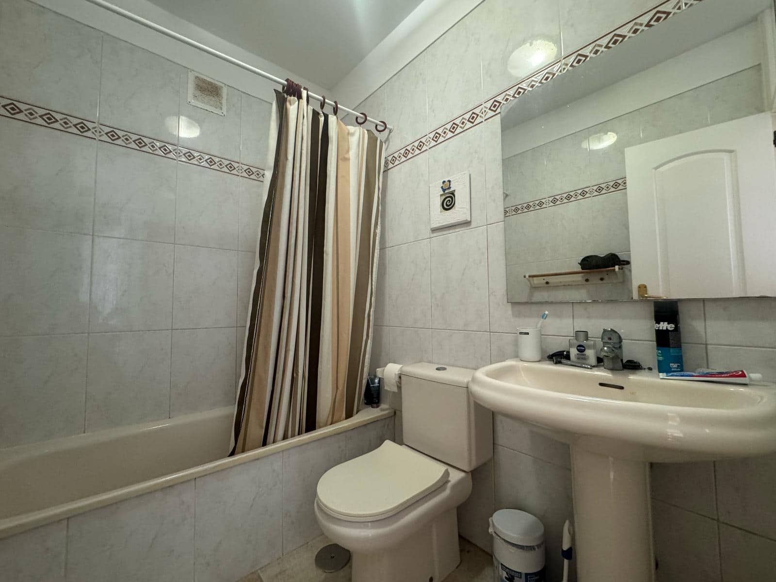 3 soveværelse Byhus til salg i Adeje med garage - € 365.000 (Ref: 8952299)