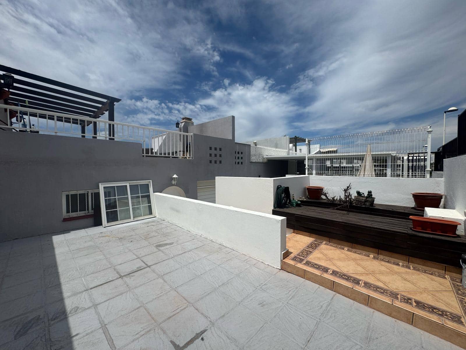 3 soveværelse Byhus til salg i Adeje med garage - € 365.000 (Ref: 8952299)