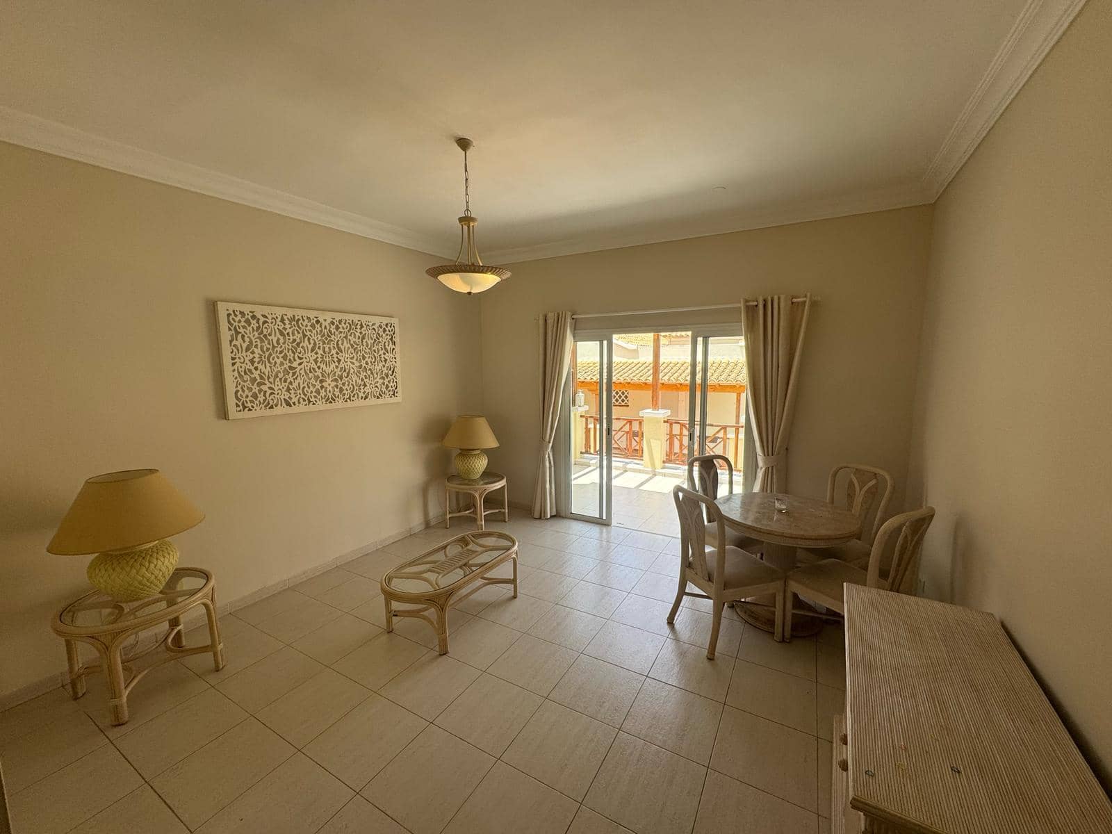 2 bedroom Apartment for rent in Los Cristianos with pool garage - € 1,900 (Ref: 8952310)