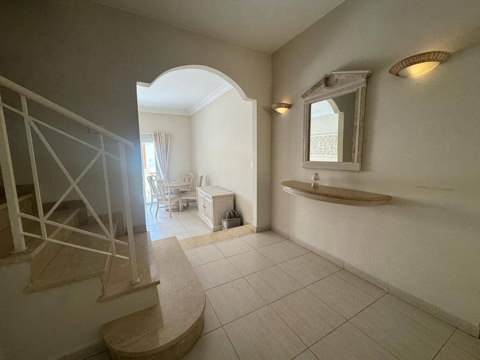2 bedroom Apartment for rent in Los Cristianos with pool garage - € 1,900 (Ref: 8952310)