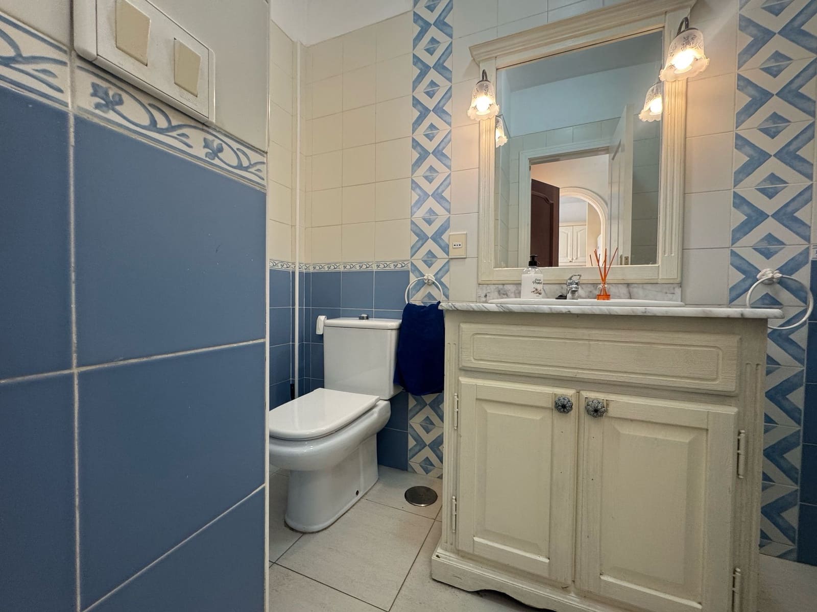 2 bedroom Apartment for rent in Los Cristianos with pool garage - € 1,900 (Ref: 8952310)