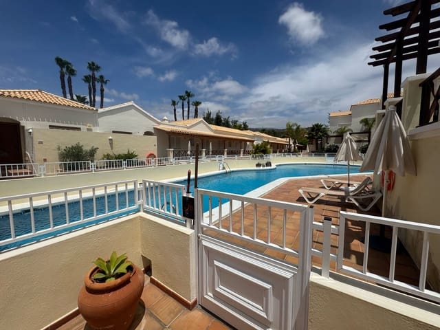 2 sovrum Lägenhet att hyra i Los Cristianos, Arona med pool garage - 1 900 € (Ref: 8952310)