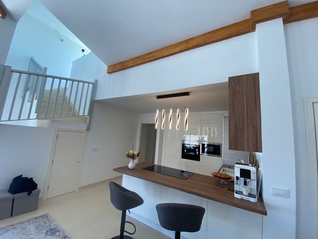 2 soveværelse Penthouse til salg i Amarilla Golf, San Miguel de Abona med swimmingpool garage - € 389.000 (Ref: 8962628)