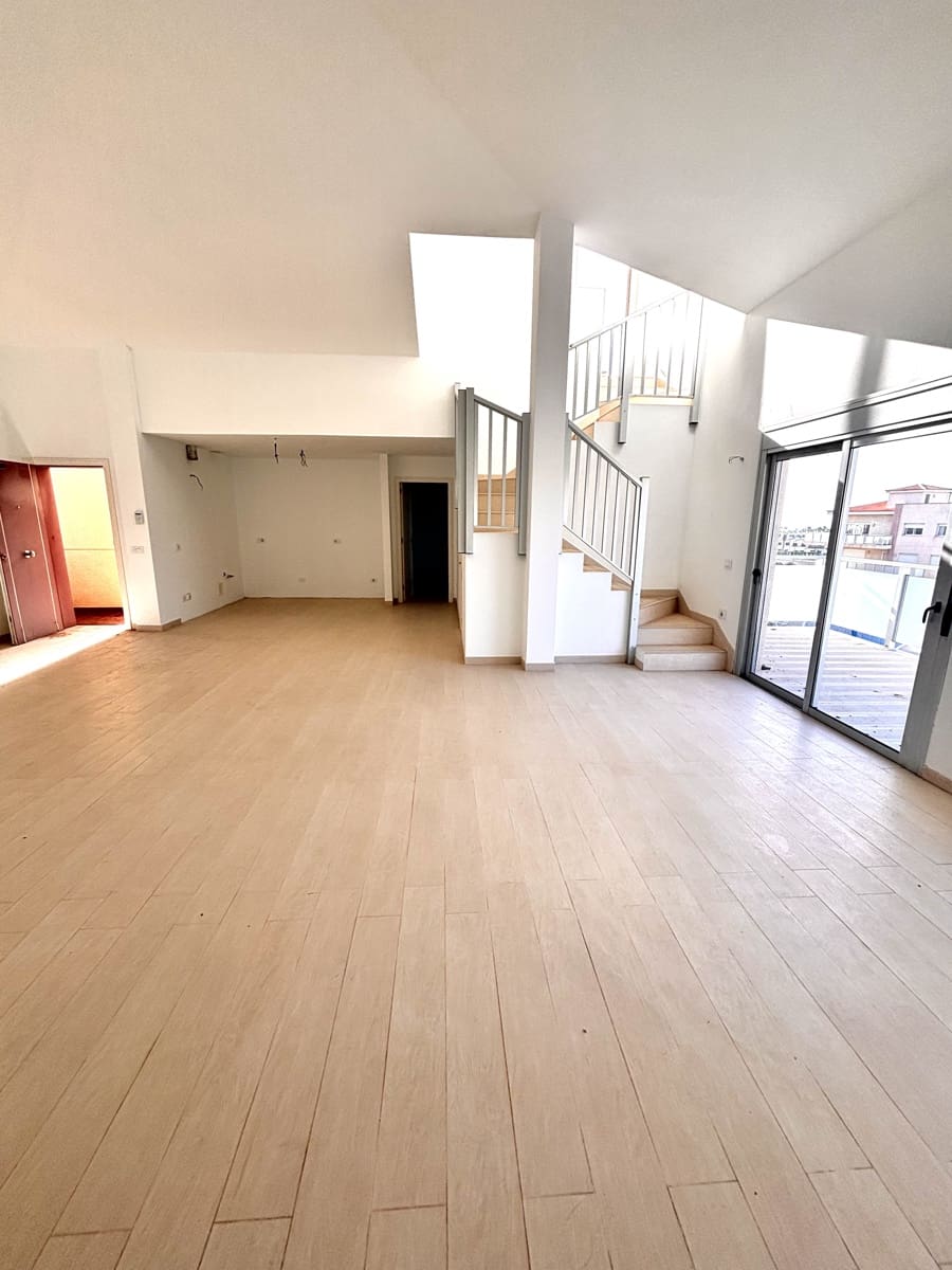 2 soverom Penthouse til salgs i Amarilla Golf med svømmebasseng garasje - € 389 000 (Ref: 8962628)