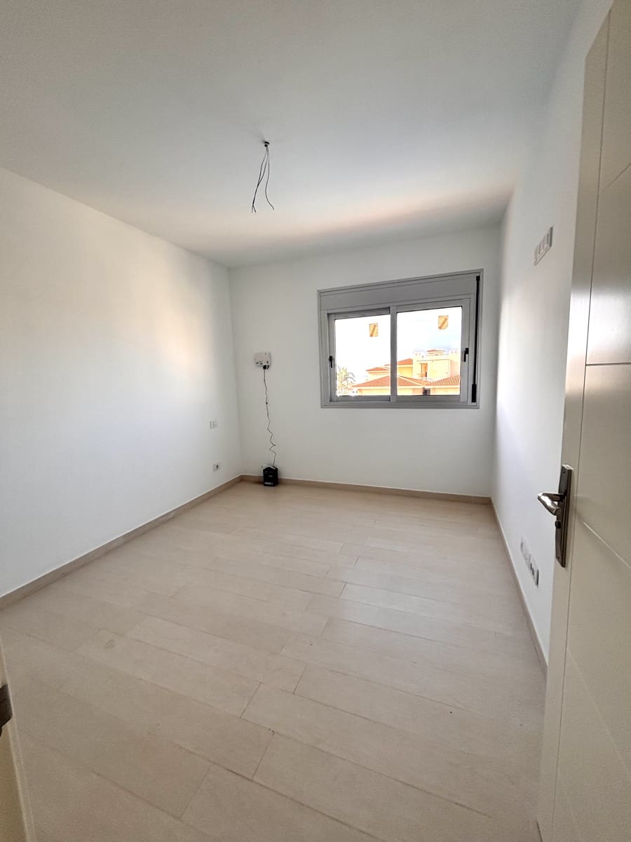 2 soverom Penthouse til salgs i Amarilla Golf med svømmebasseng garasje - € 389 000 (Ref: 8962628)