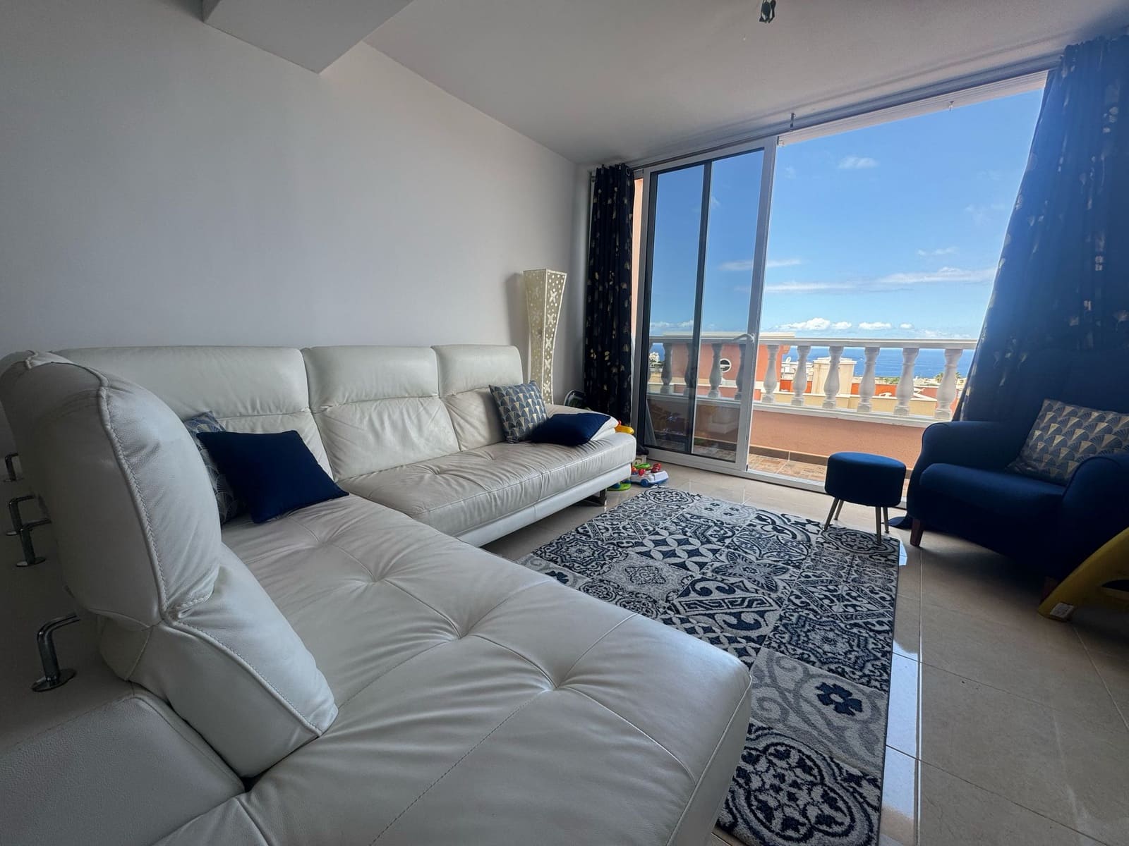 3 bedroom Apartment for sale in Costa Adeje with pool garage - € 460,000 (Ref: 8987329)