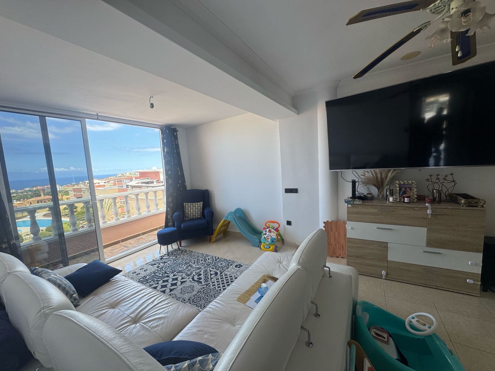 3 bedroom Apartment for sale in Costa Adeje with pool garage - € 460,000 (Ref: 8987329)