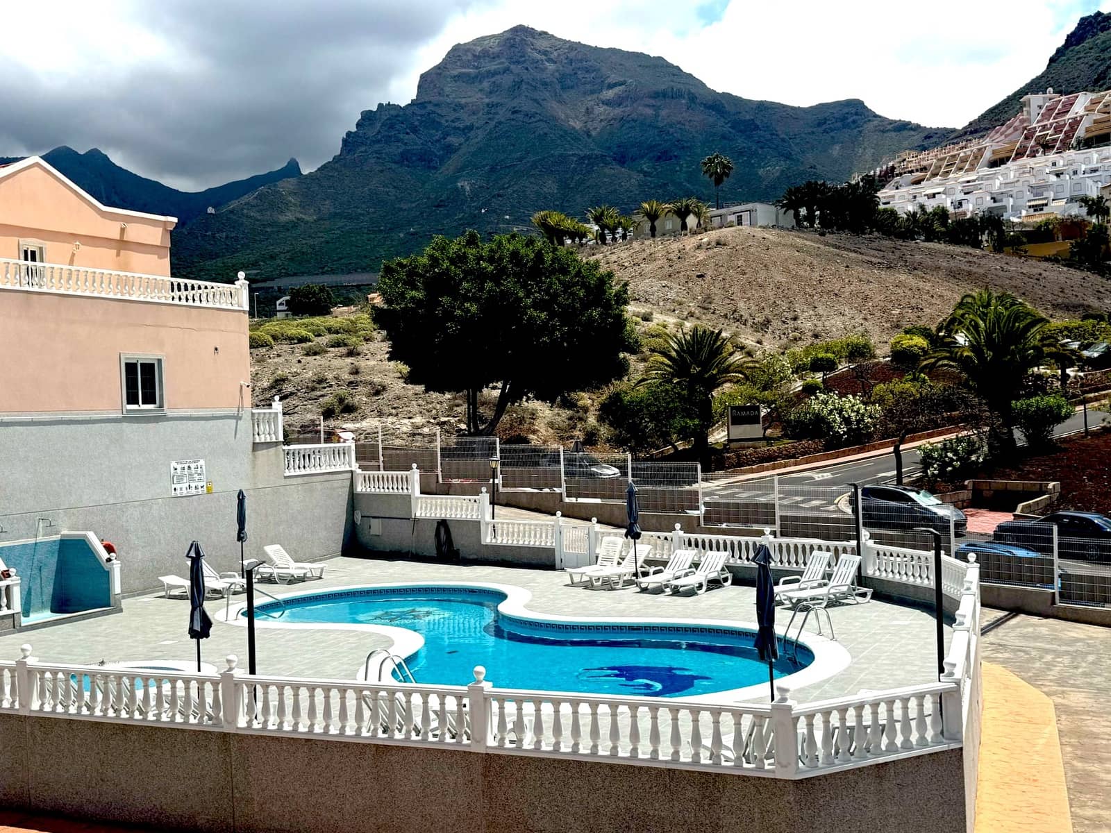 3 bedroom Apartment for sale in Costa Adeje with pool garage - € 460,000 (Ref: 8987329)