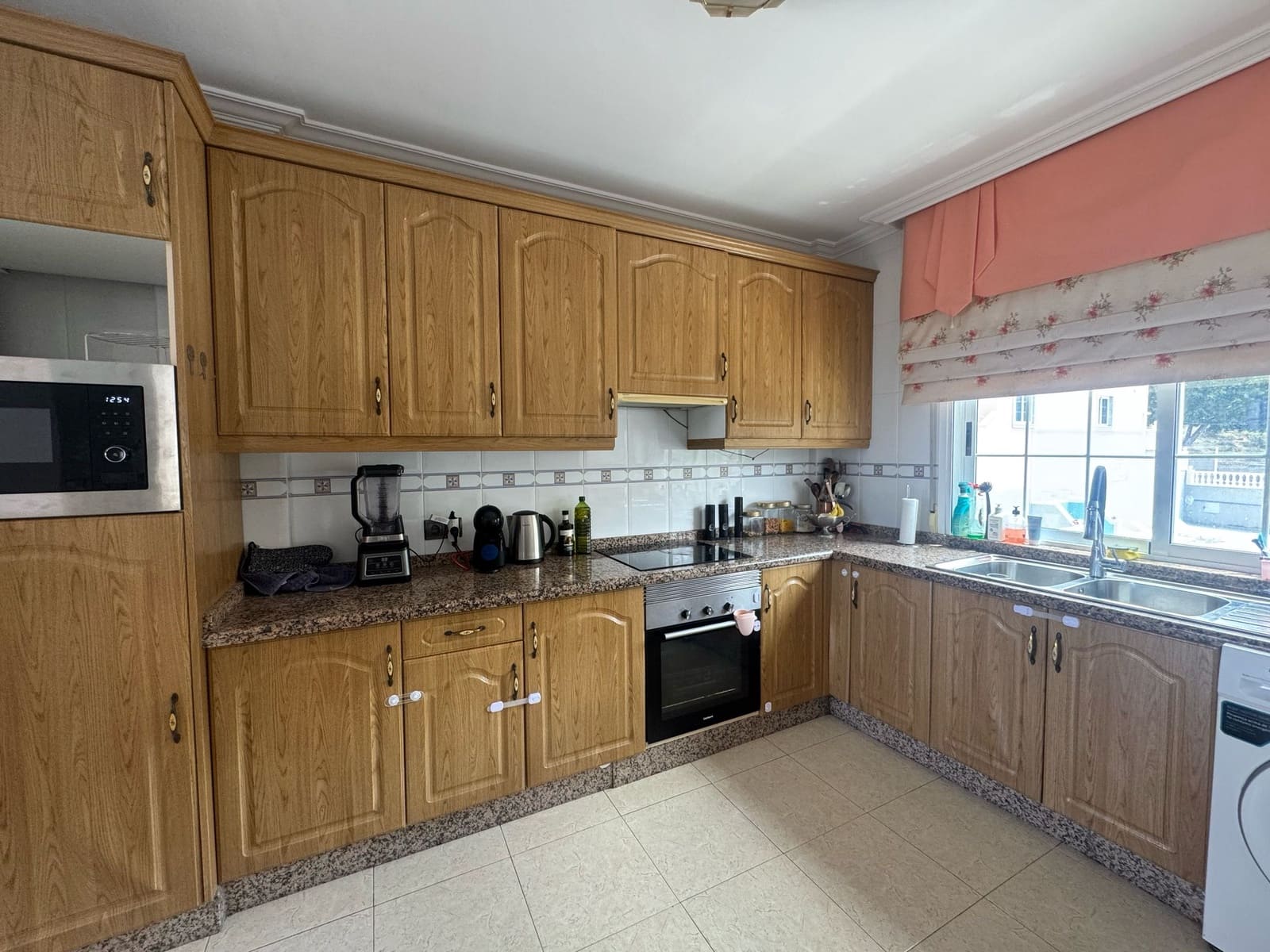 3 bedroom Apartment for sale in Costa Adeje with pool garage - € 460,000 (Ref: 8987329)