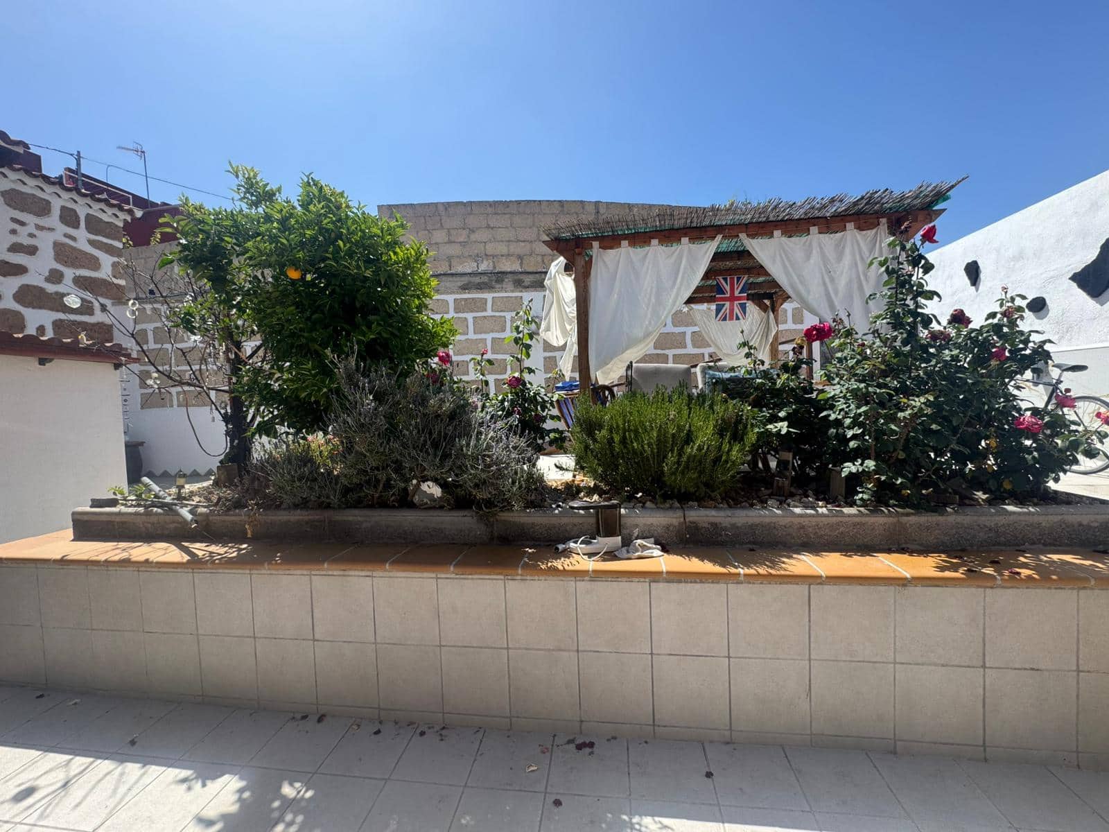 4 sovrum Finca/Hus på landet till salu i Granadilla de Abona med pool garage - 550 000 € (Ref: 9030812)