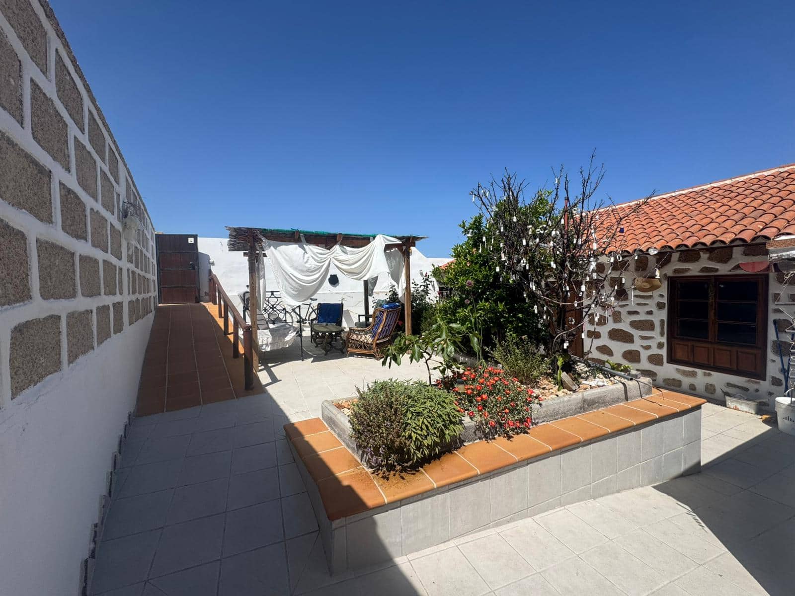 4 sovrum Finca/Hus på landet till salu i Granadilla de Abona med pool garage - 550 000 € (Ref: 9030812)