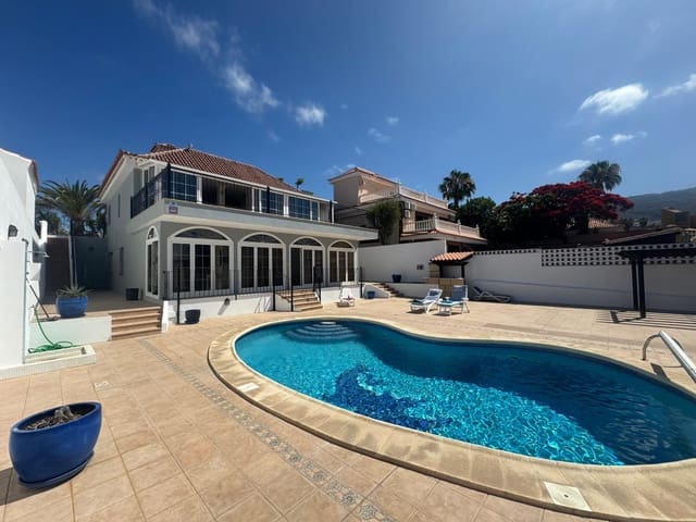 5 soverom Villa til salgs i Callao Salvaje - Playa Paraíso, Adeje med svømmebasseng garasje - € 895 000 (Ref: 9094496)