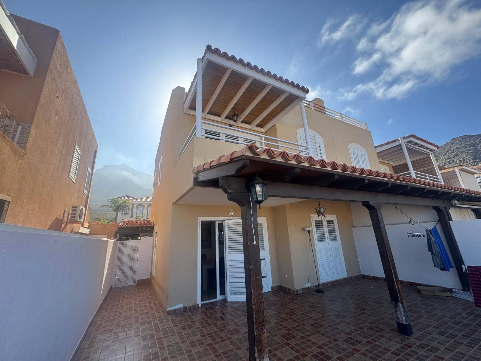 4 soverom Hus til salgs i Costa Adeje med garasje - € 720 000 (Ref: 9099696)