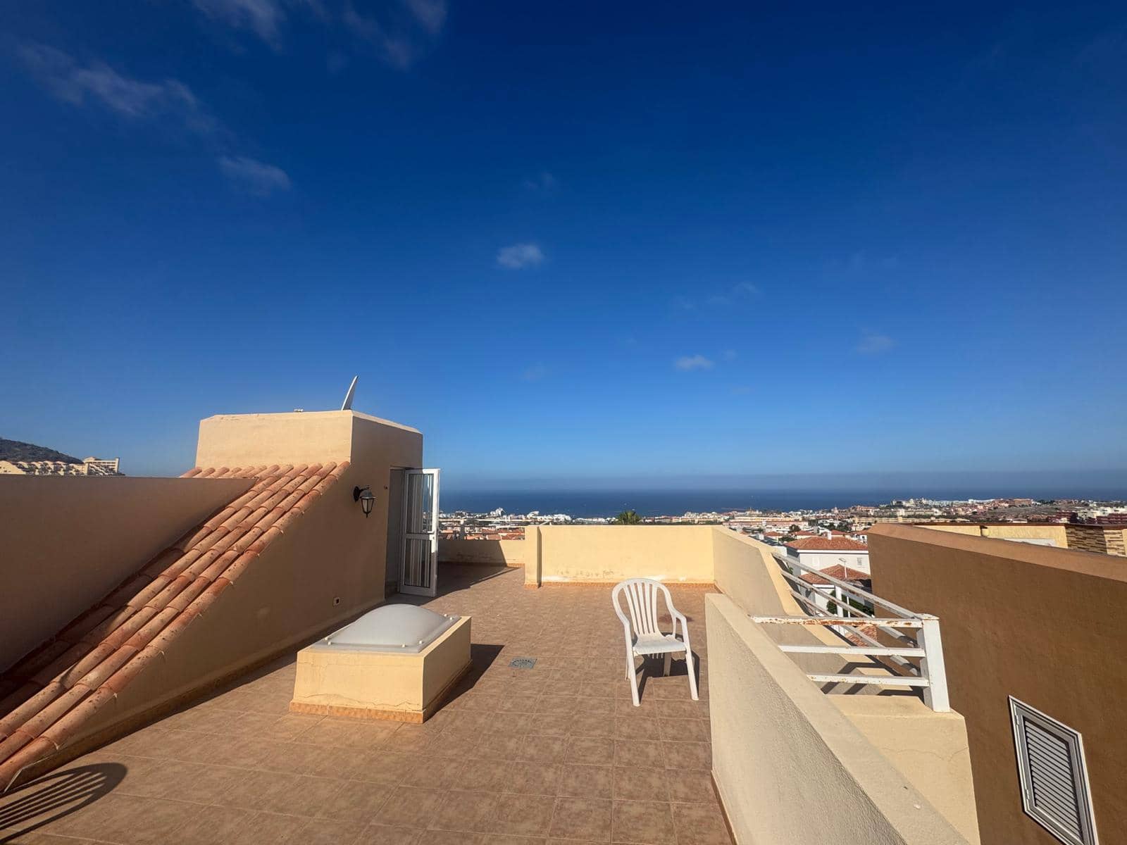 4 soverom Hus til salgs i Costa Adeje med garasje - € 720 000 (Ref: 9099696)