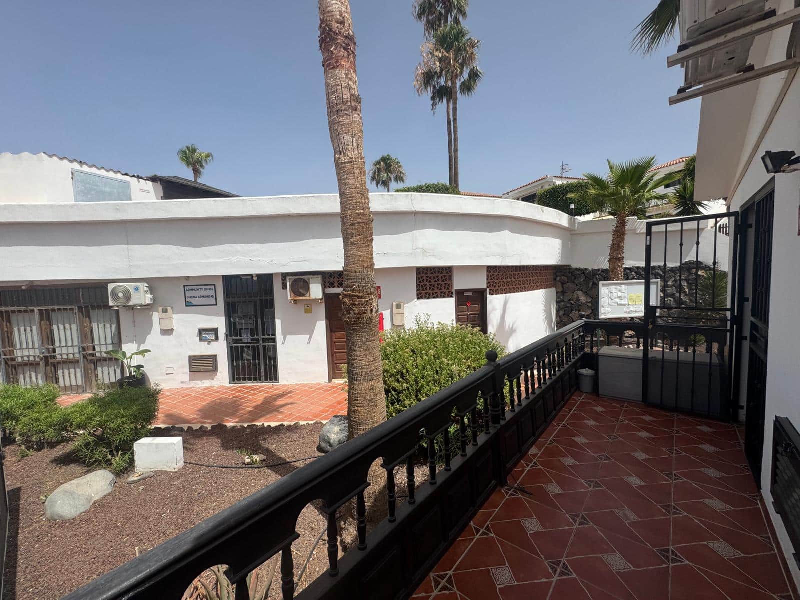 2 sypialnia Apartament na sprzedaż w Amarilla Golf z basenem garażem - 325 000 € (Ref: 9127768)