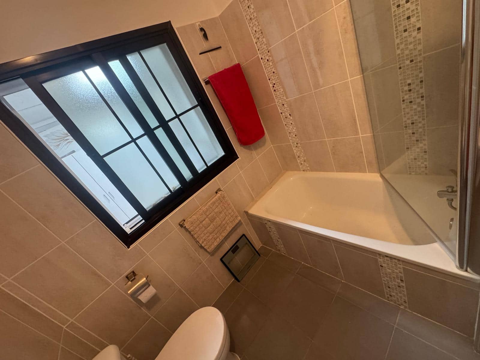 2 sypialnia Apartament na sprzedaż w Amarilla Golf z basenem garażem - 325 000 € (Ref: 9127768)