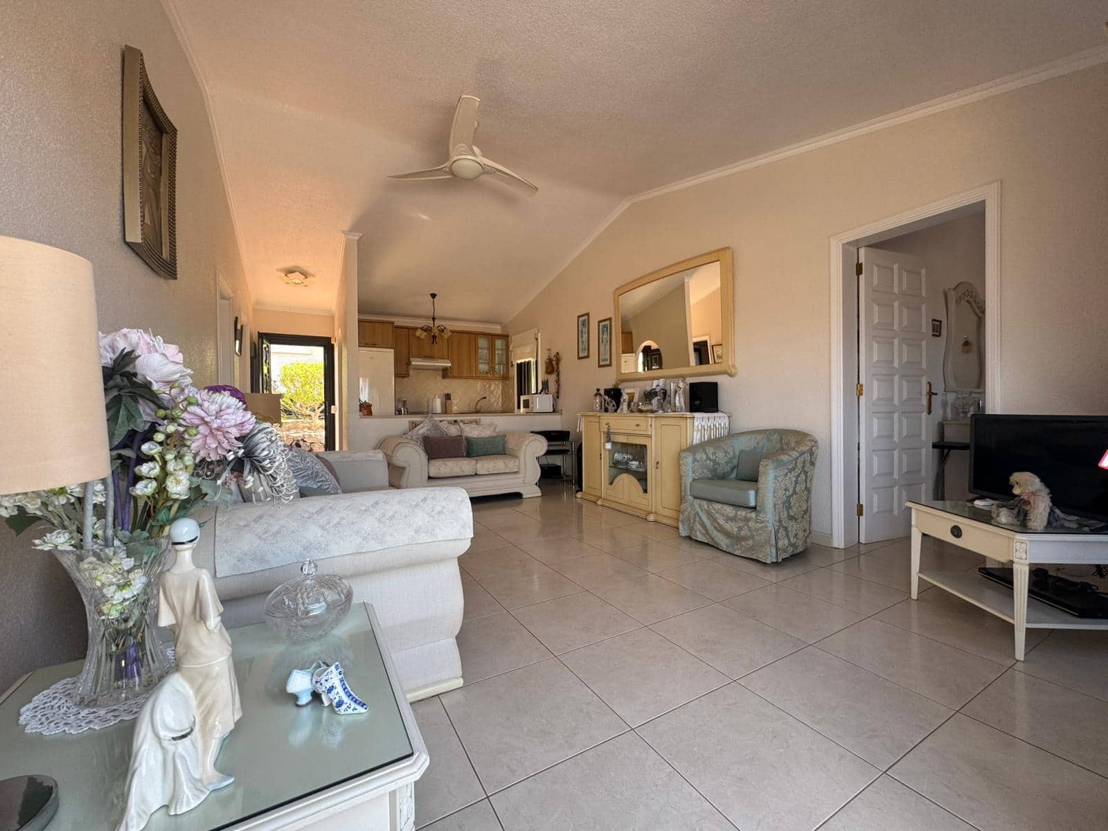 2 quarto Apartamento para venda em Amarilla Golf com piscina garagem - 350 000 € (Ref: 9233052)