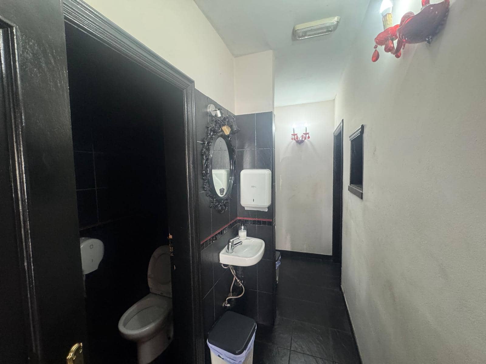 Bedrijf te koop in Costa Adeje - € 129.000 (Ref: 9245609)