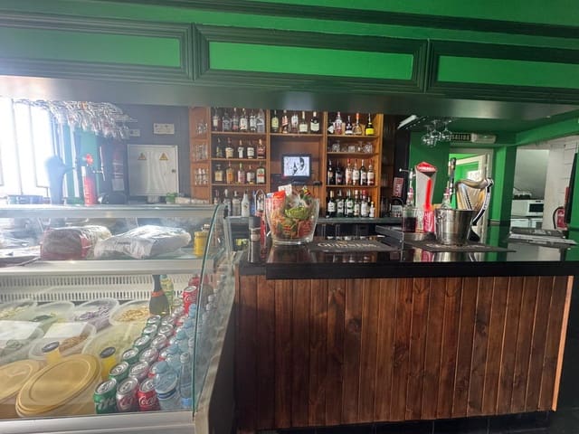 Bedrijf te koop in San Eugenio Bajo, Adeje - € 129.000 (Ref: 9245609)