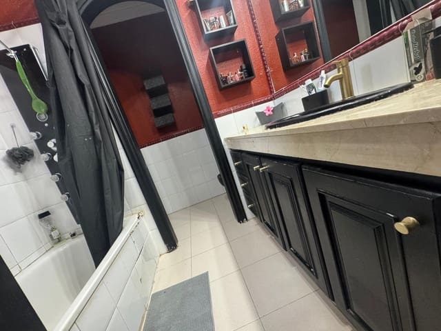 1 soveværelse Lejlighed til salg i Costa Adeje, Adeje med swimmingpool garage - € 299.000 (Ref: 9314239)