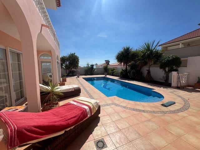 4 soveværelse Villa til salg i Callao Salvaje, Adeje med swimmingpool garage - € 1.175.000 (Ref: 9325416)