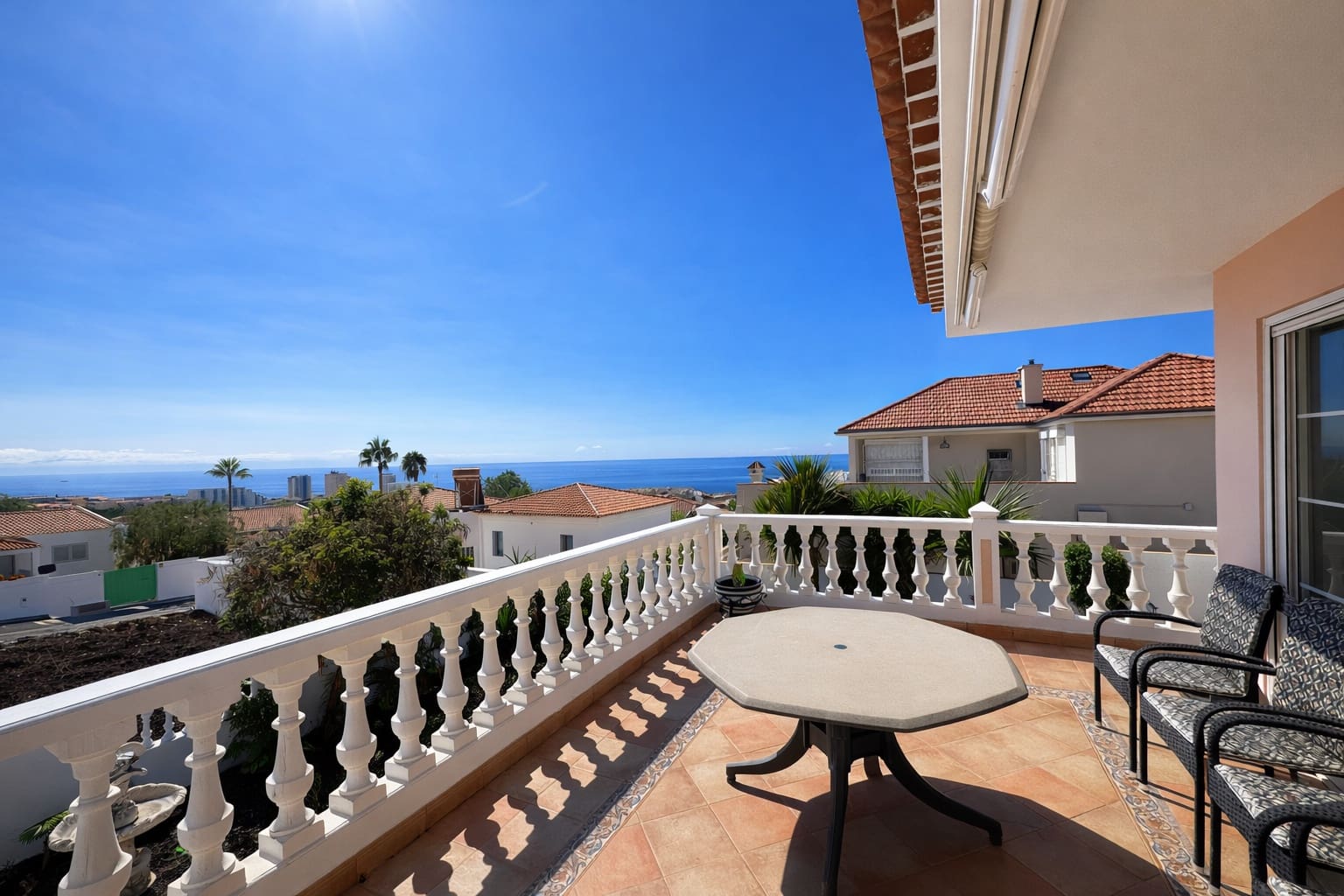 4 soveværelse Villa til salg i Callao Salvaje med swimmingpool garage - € 1.000.000 (Ref: 9325416)